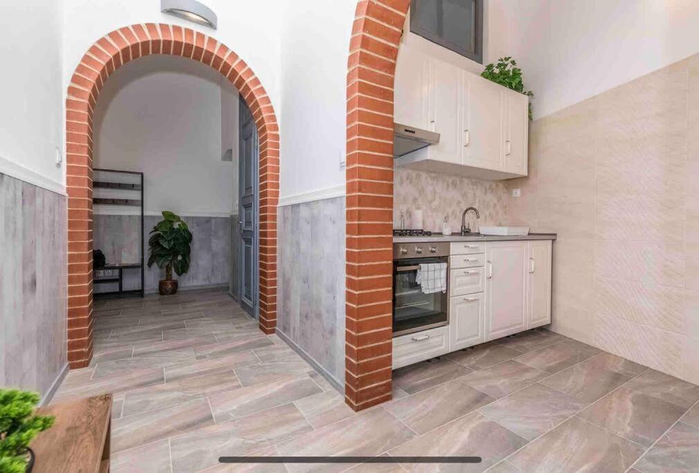D3 Basilica Luxury Spacious Free Parking For 1 Car Budapest Exterior photo