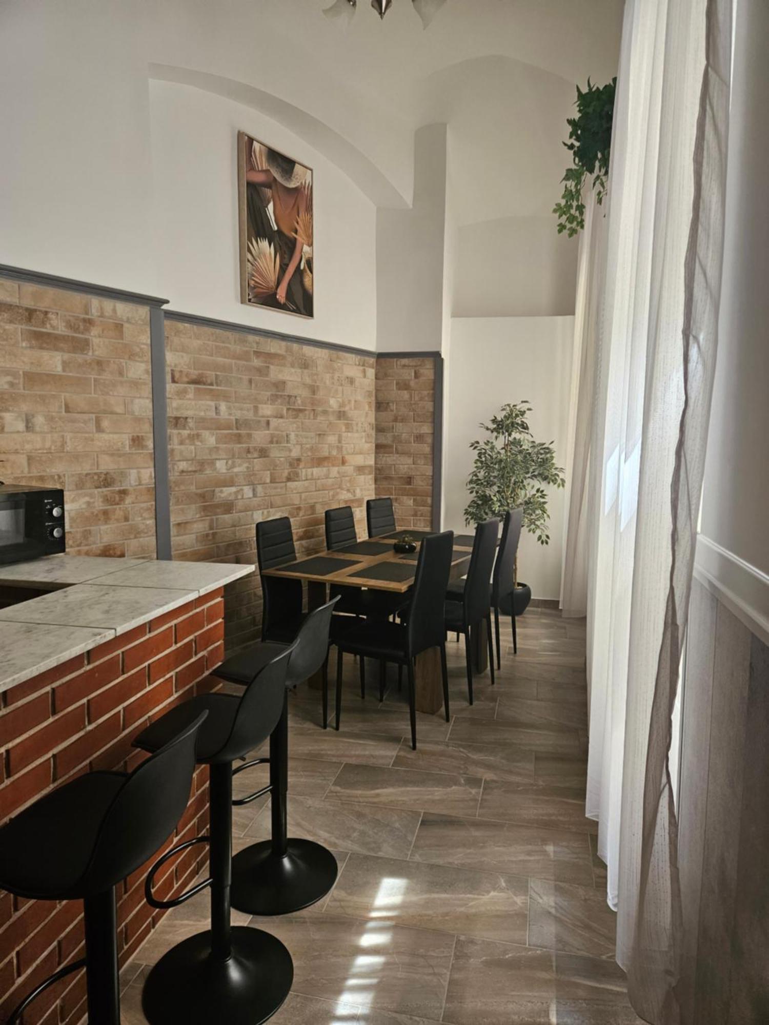 D3 Basilica Luxury Spacious Free Parking For 1 Car Budapest Exterior photo